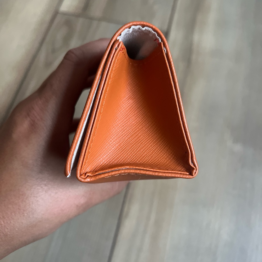 Tory Burch Eyeglasses Case - Picture 3 of 10